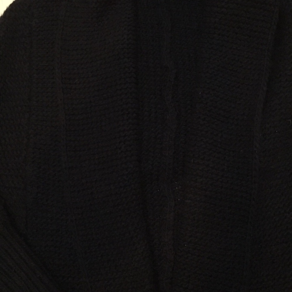 Sweater/cape - Picture 4 of 4